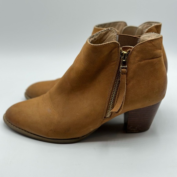 Vionic Women's Sterling Casual Booties in Saddle Leather Size 9 - Picture 3 of 9